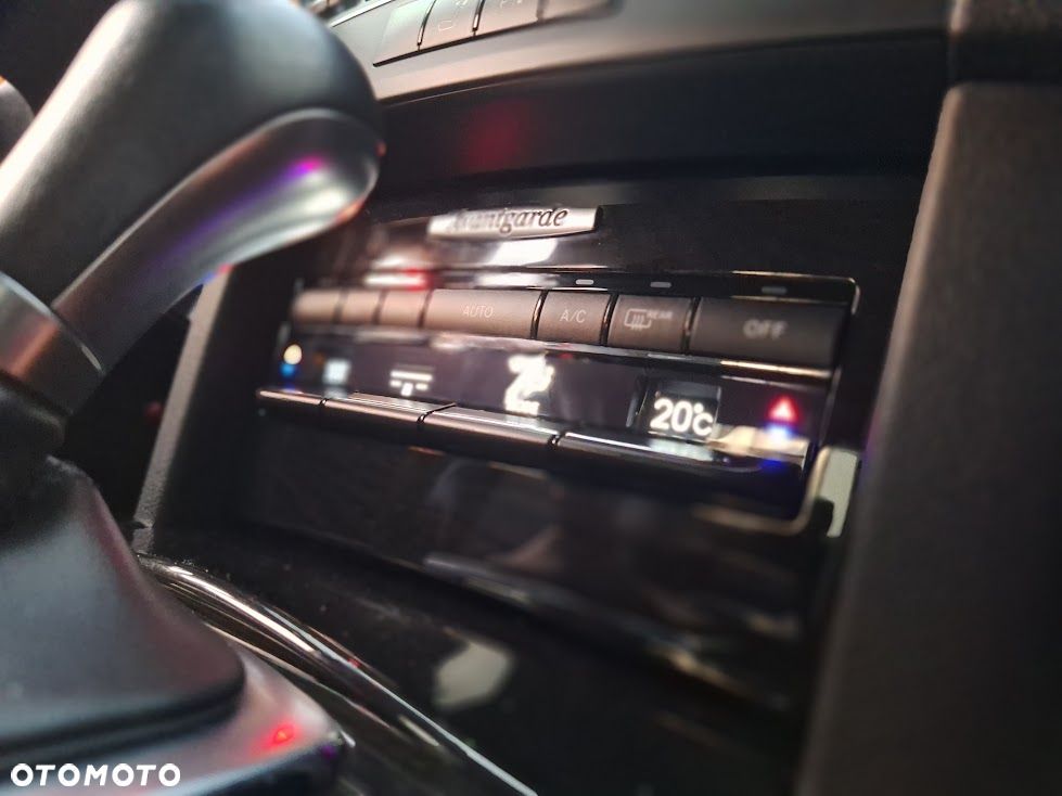Mercedes-Benz Klasa E 200 CGI BlueEFFICIENCY Automatik Avantgarde - 20