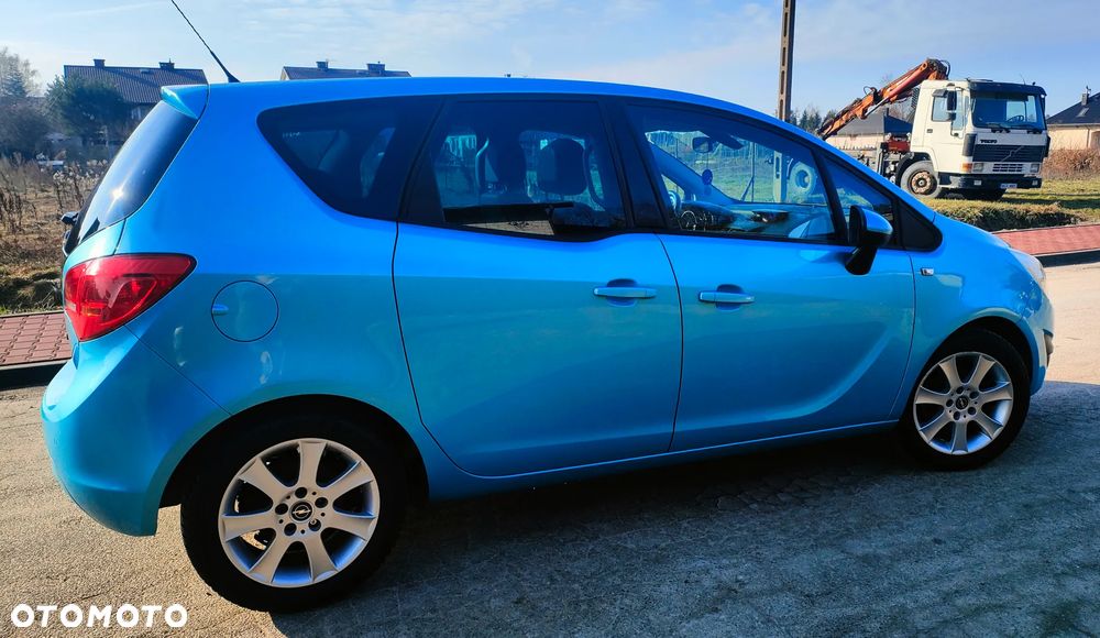 Opel Meriva - 11