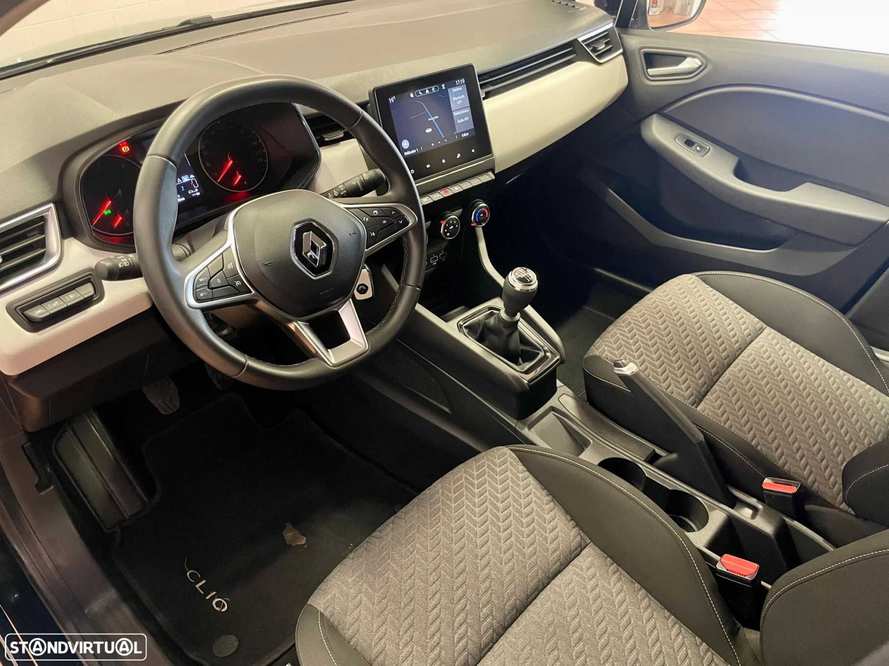 Renault Clio 1.5 Blue dCi Evolution - 30