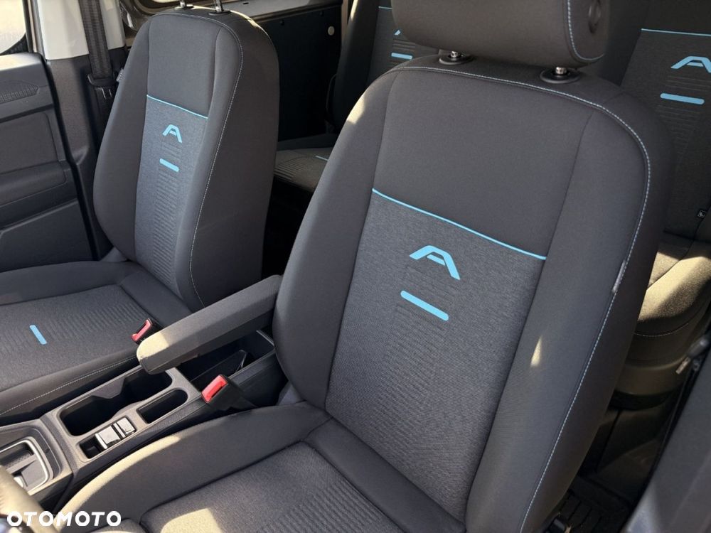 Ford Transit Connect - 19