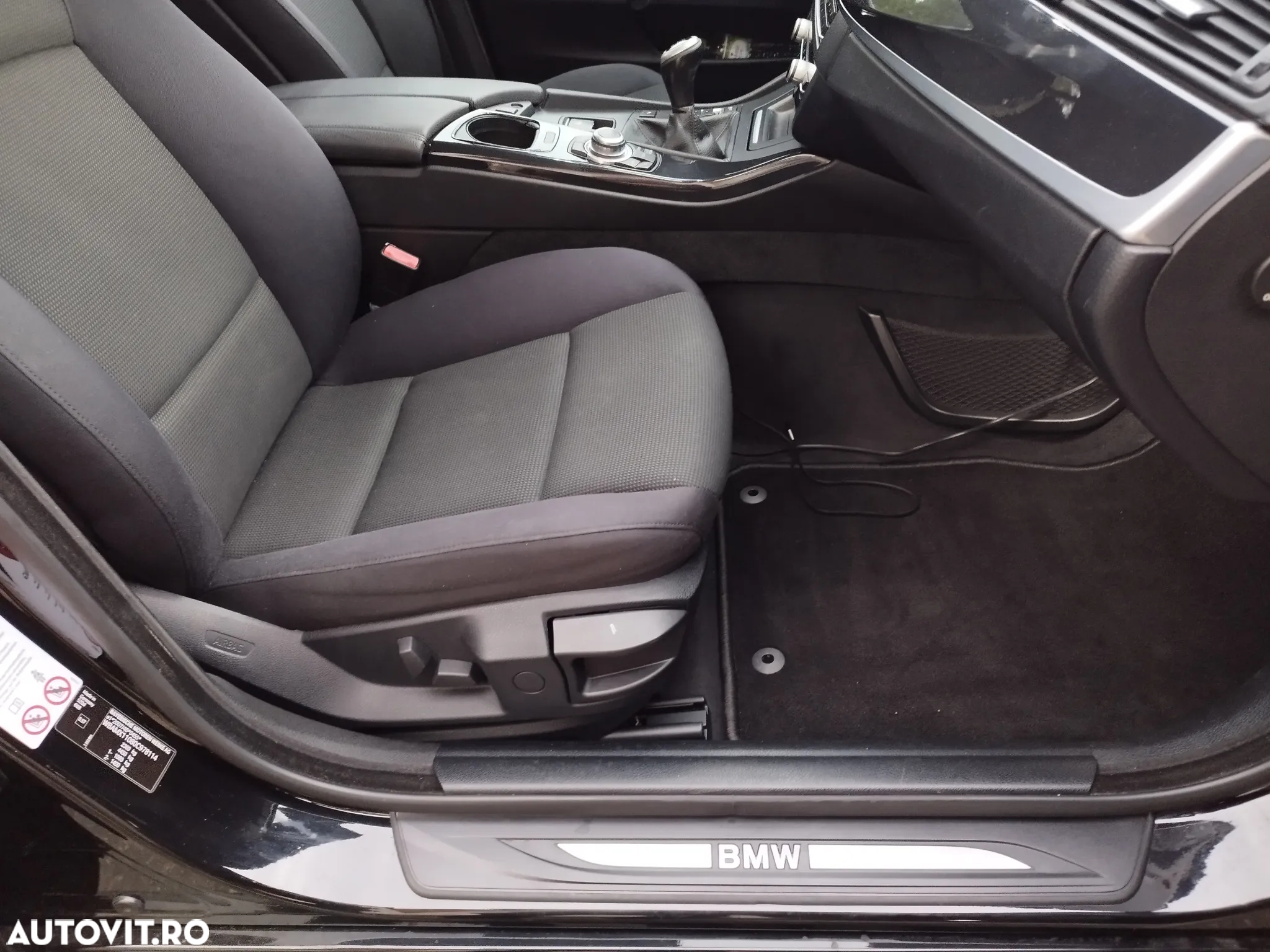 BMW Seria 5 520d Touring Blue Performance - 40