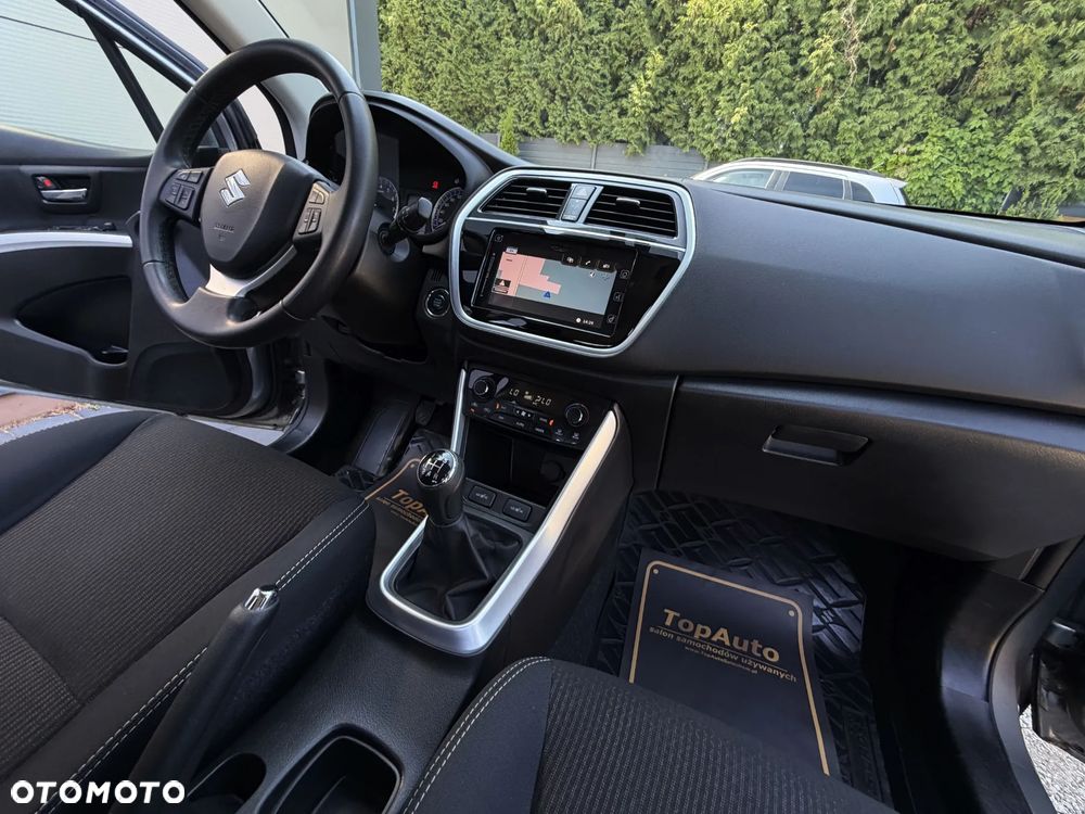 Suzuki SX4 S-Cross 1.0 T Premium - 16