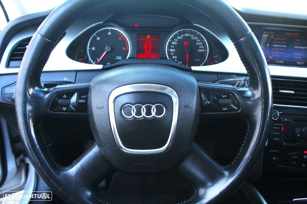 Audi A4 Avant 2.0 TDI exclusive - 38