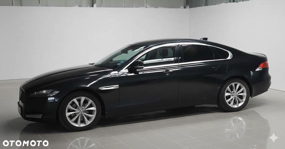 Jaguar XF 2.0 T Prestige - 1