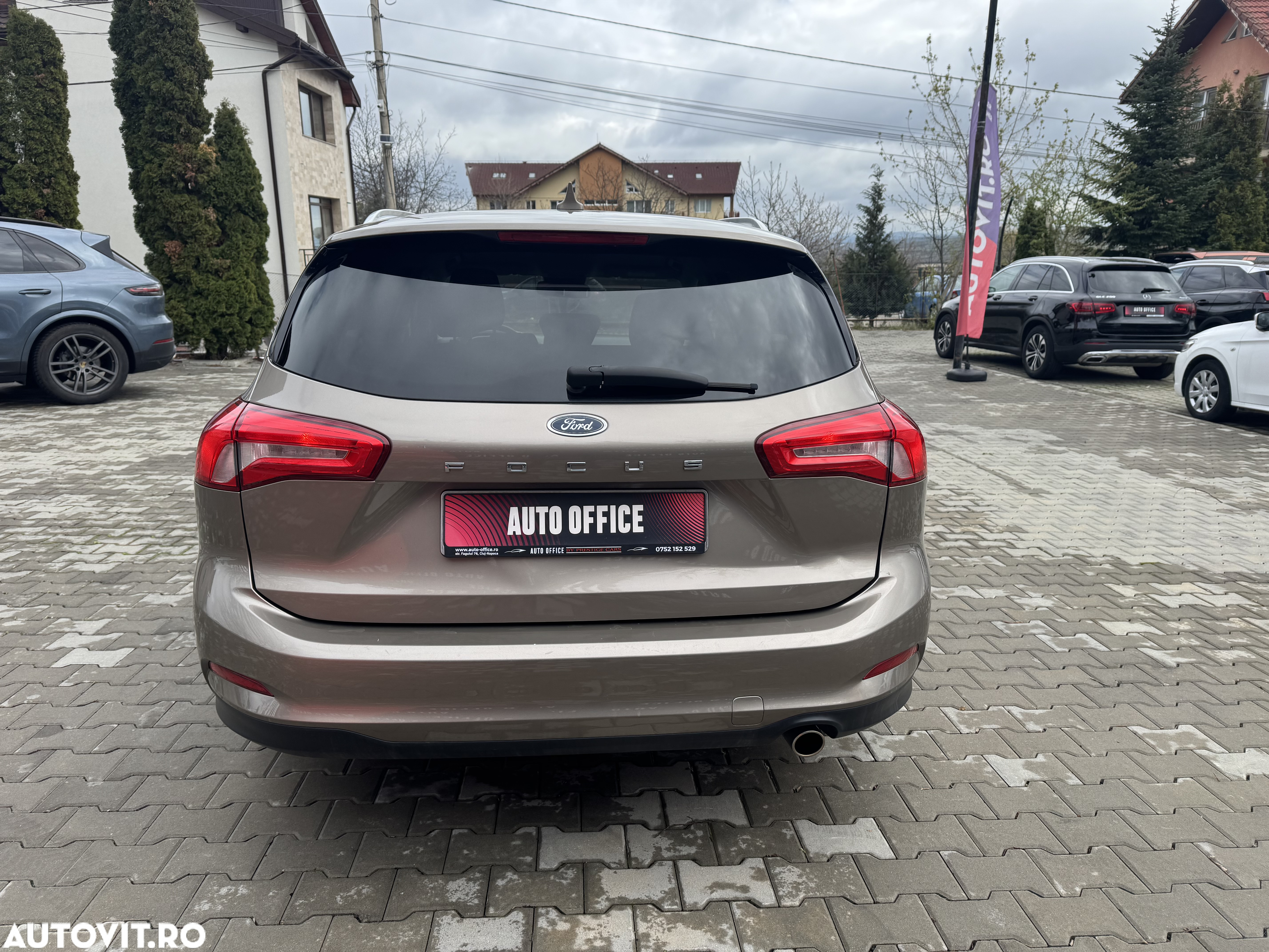 Ford Focus 1.0 EcoBoost Active Business - 9