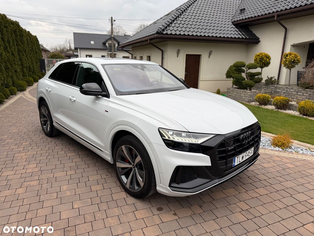 Audi Q8 55 TFSIe quattro tiptronic competition plus - 1