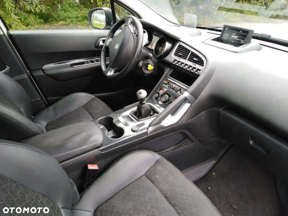 Peugeot 3008 HDi 115 Allure - 7