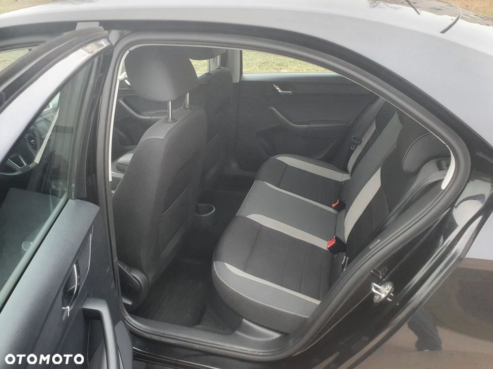 Skoda RAPID Spb 1.2 TSI Ambition - 14