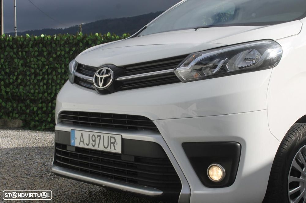 Toyota Proace Verso 1.5 D-4D L1 1.0T Comfort 9L - 26