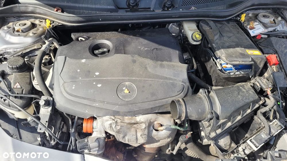 Mercedes-Benz CLA 200 7G-DCT UrbanStyle Edition - 21