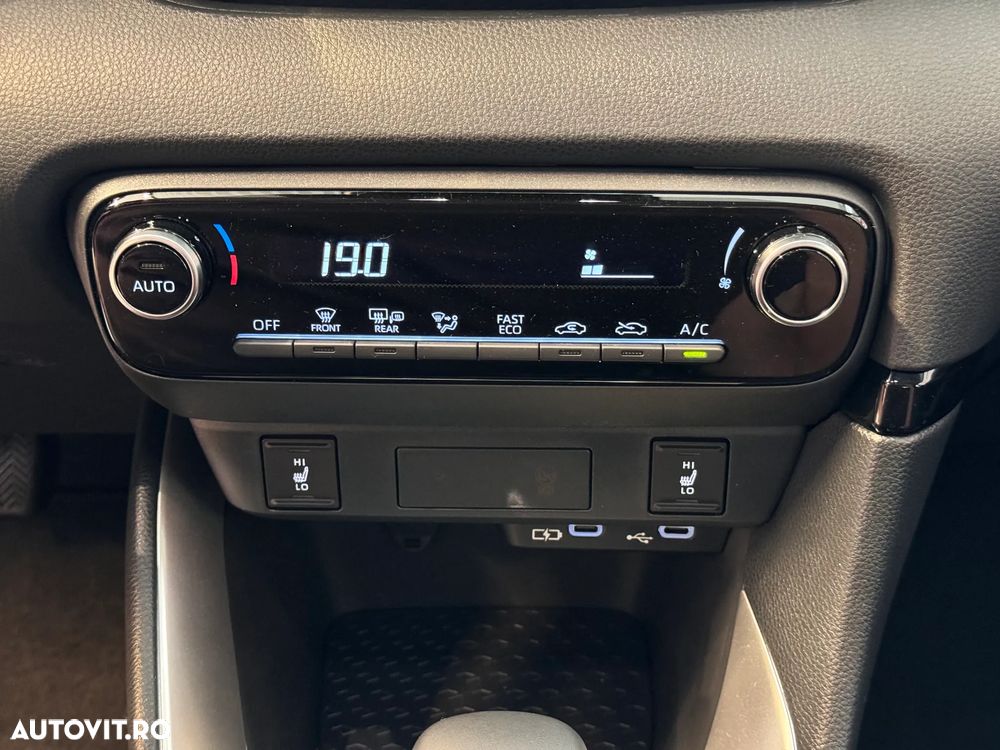 Toyota Yaris 1.5 VVT-i HSD Active - 16
