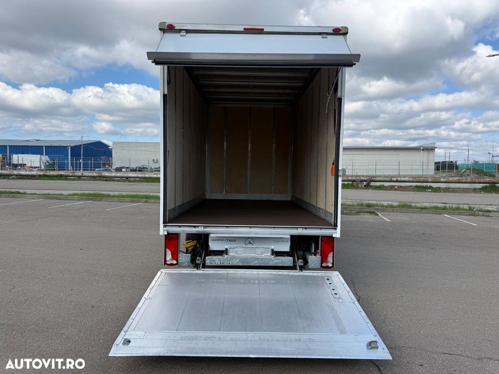 Mercedes-Benz Sprinter - 5