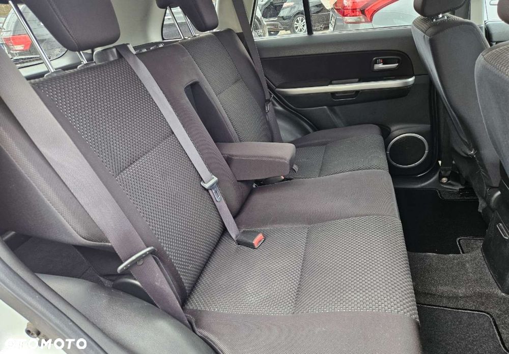 Suzuki Grand Vitara - 24