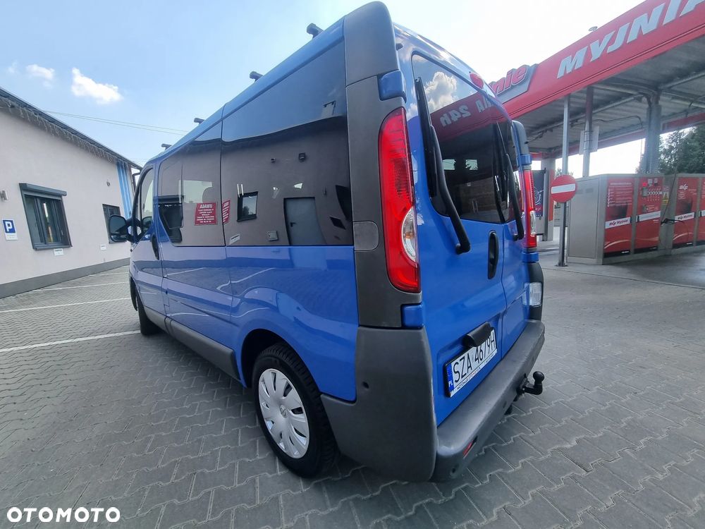 Opel Vivaro - 8