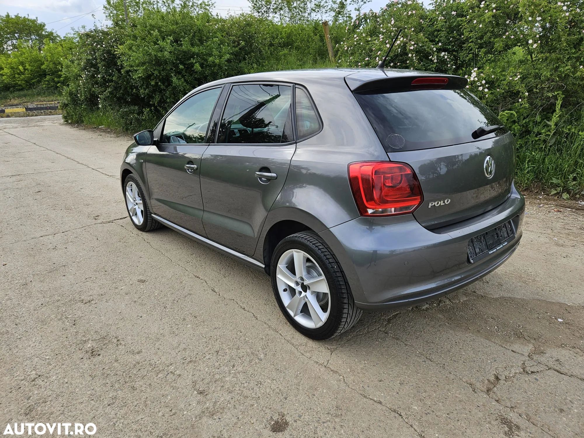 Volkswagen Polo 1.2 Life - 1