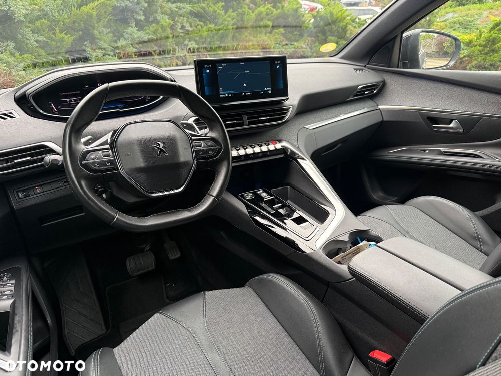 Peugeot 3008 BlueHDi 130 Stop & Start EAT8 Allure - 32