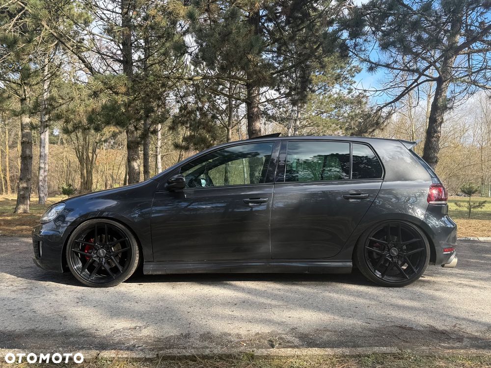 Volkswagen Golf 2.0 TSI GTI DSG - 2