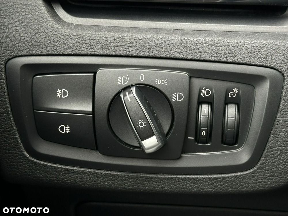 BMW X1 xDrive25e Advantage - 34