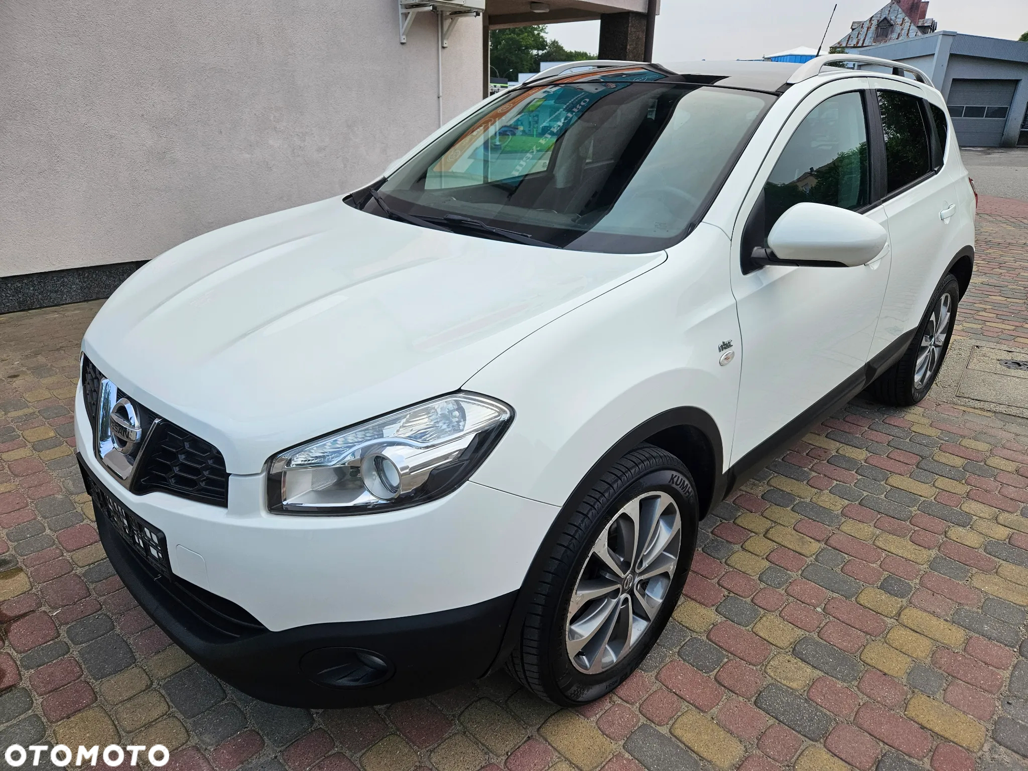 Nissan Qashqai - 2