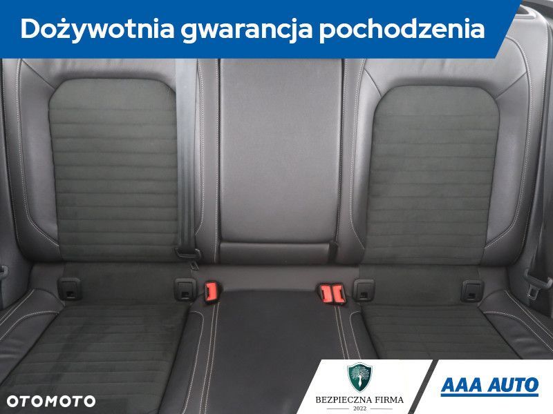 Volkswagen Passat Variant - 12