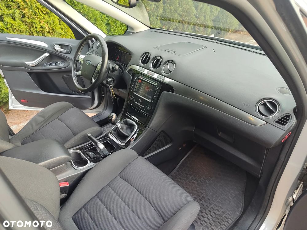 Ford S-Max - 33