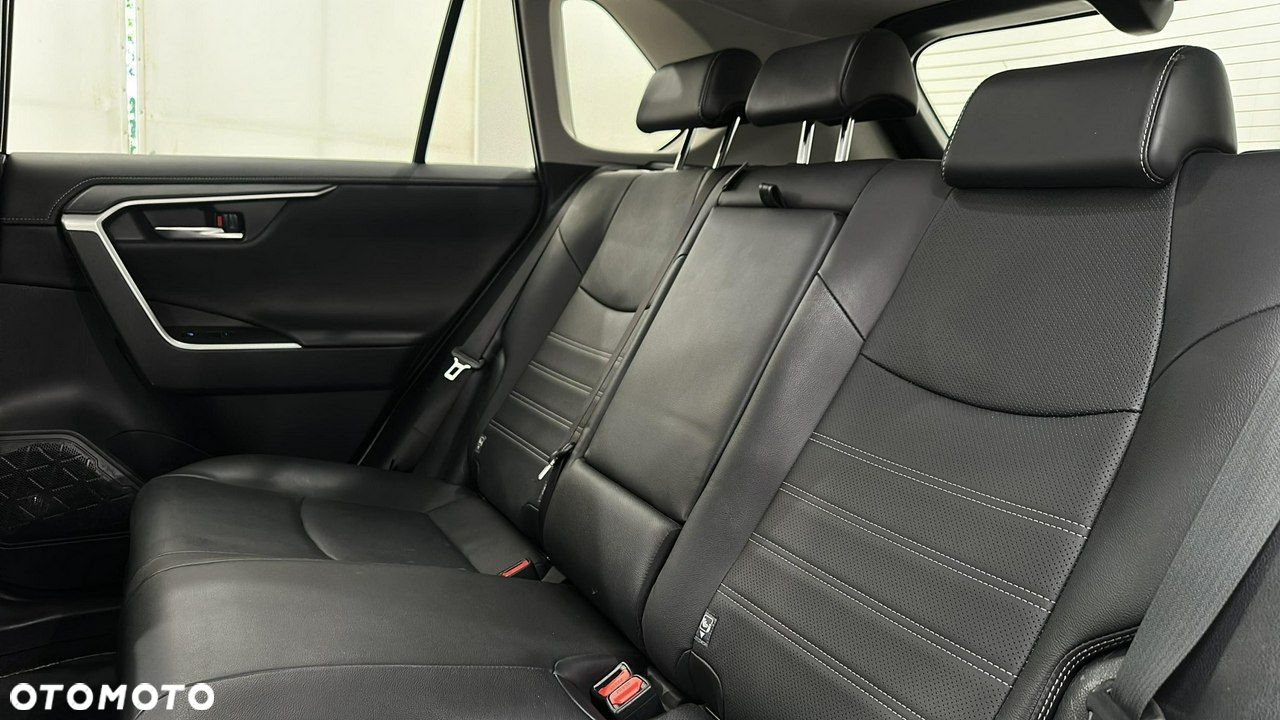 Toyota RAV4 - 13