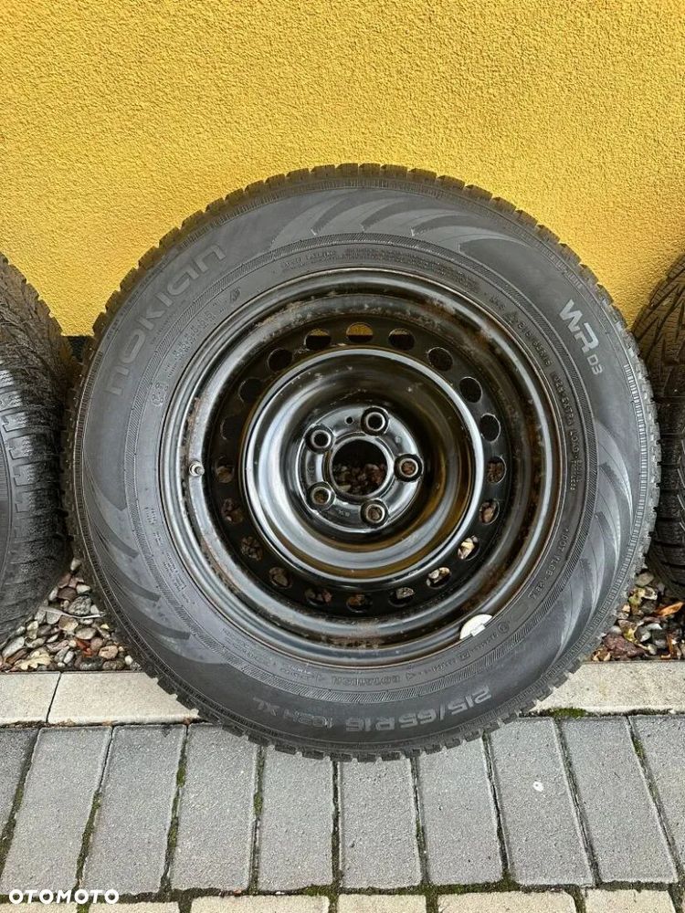 Felga stalowa NISSAN QASHQAI 6.5Jx16 5x114.3 ET40 + OPONA ZIMOWA 215/65R16 - 5