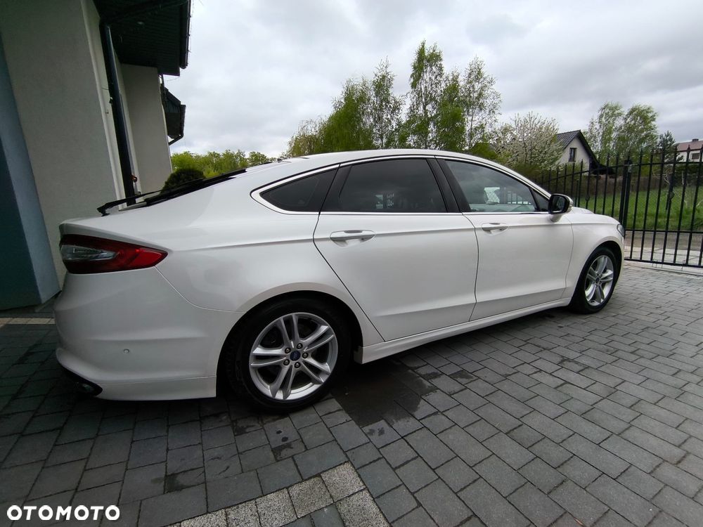 Ford Mondeo 2.0 TDCi Titanium PowerShift - 4