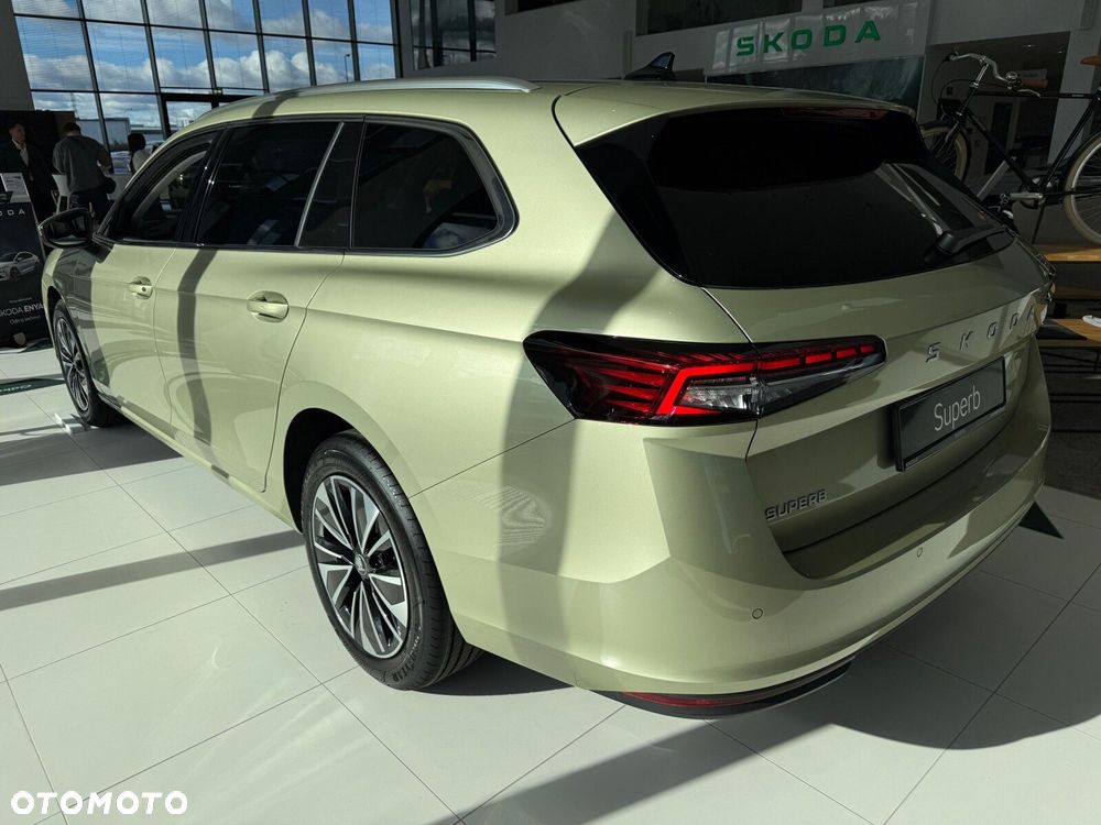 Skoda Superb 2.0 TDI SCR Edition 130 DSG - 5