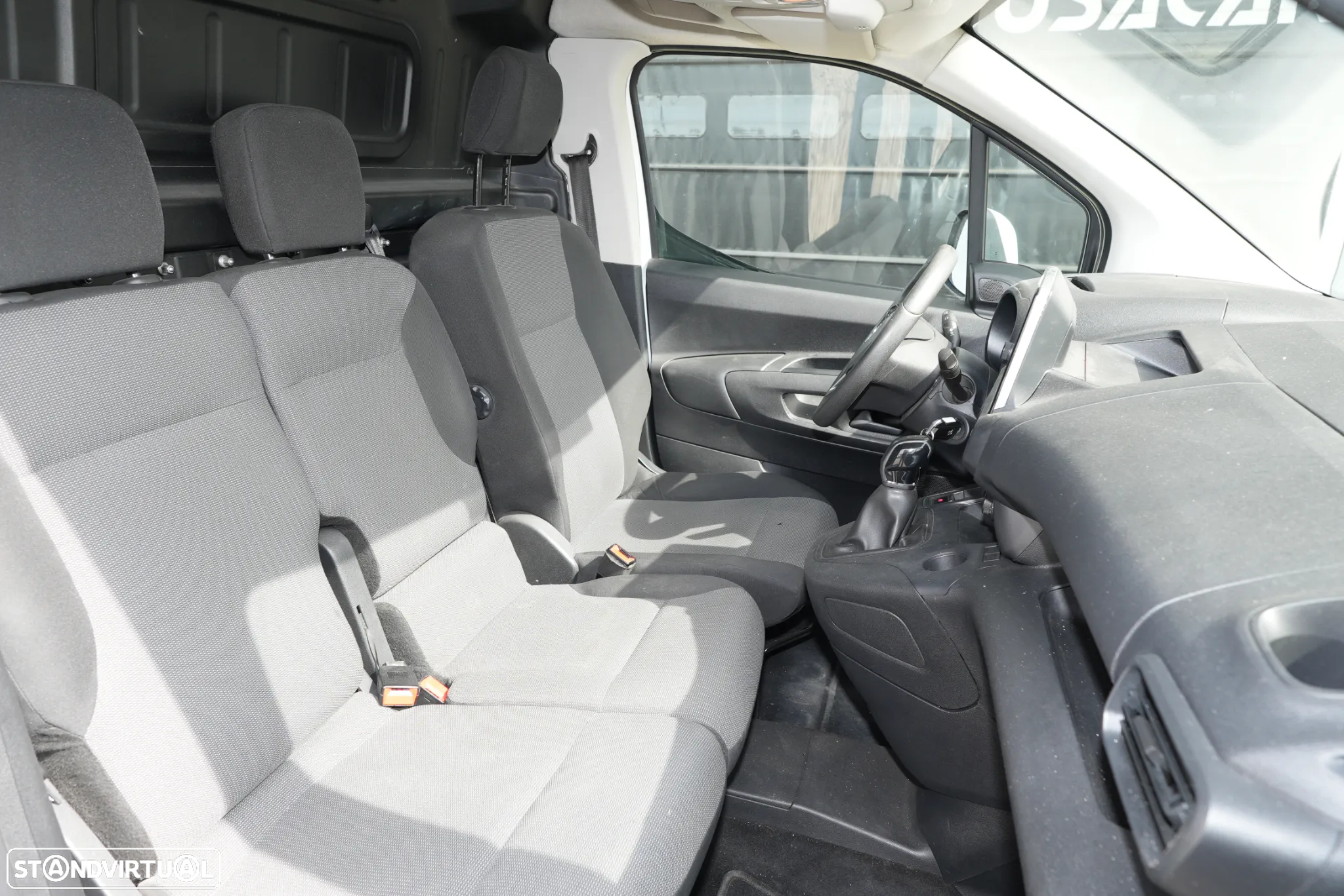 Opel Combo 1.5CDTI 102cv Ecrã Central - 12