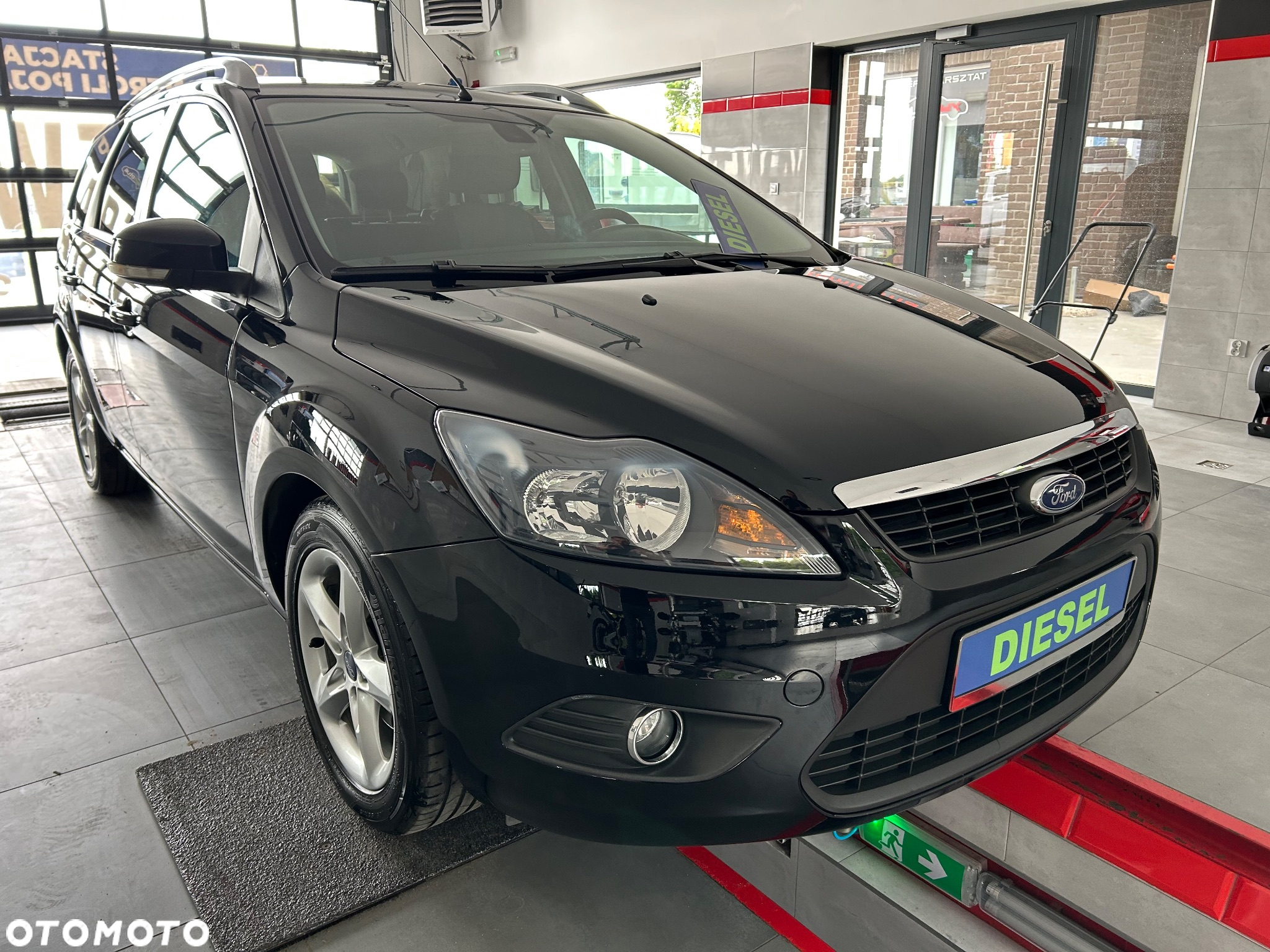 Ford Focus 1.6 TDCi ECOnetic 88g Start-Stopp-System Titanium - 11