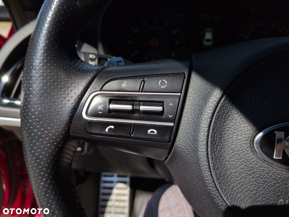 Kia Stinger - 16