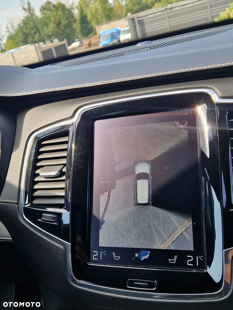 Volvo XC 90 D5 AWD R-Design 7os - 13