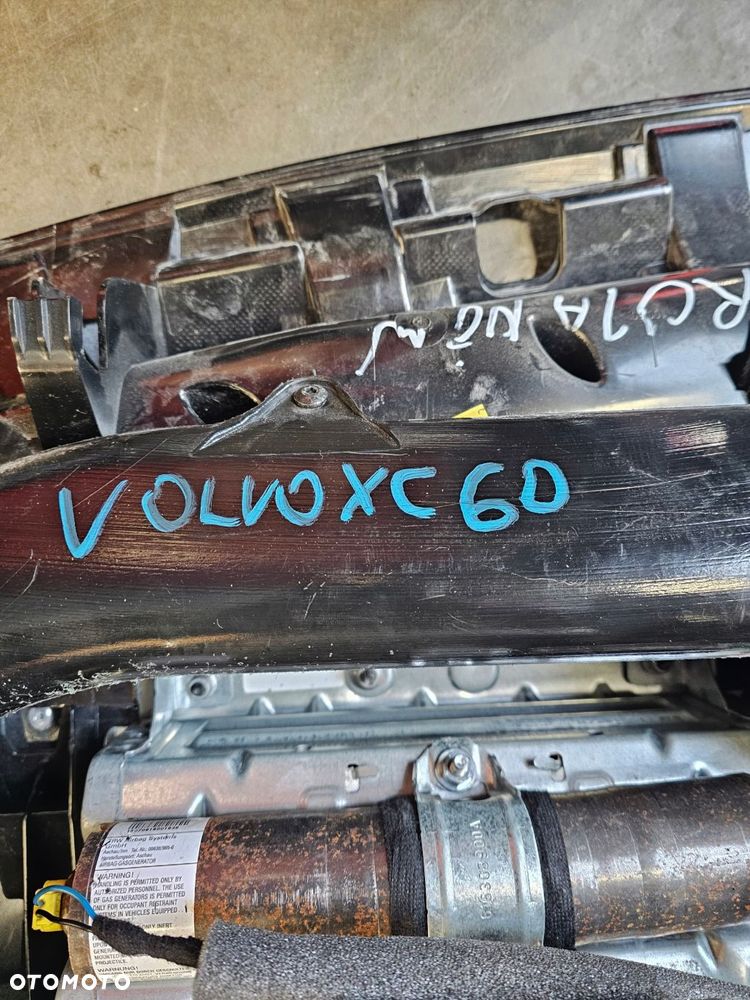 volvo xc60 deska konsola airbag poduszki kierowca pasażer pasy head up - 13