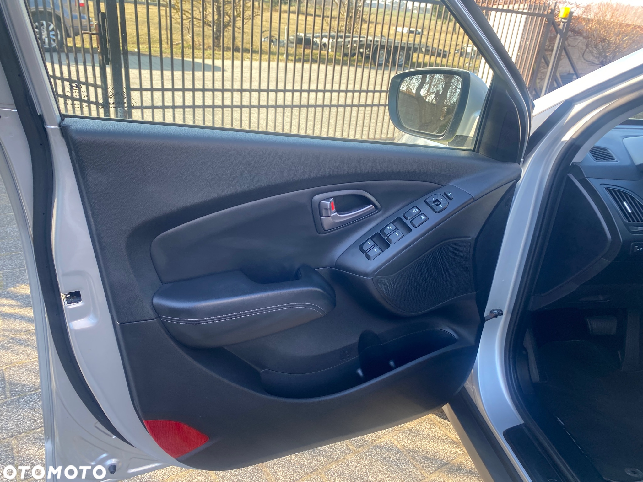 Hyundai ix35 2.0 CRDi 4WD Automatik Fifa World Cup Gold Edition - 17