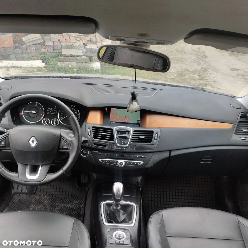 Renault Laguna 2.0 DCi Initiale - 9
