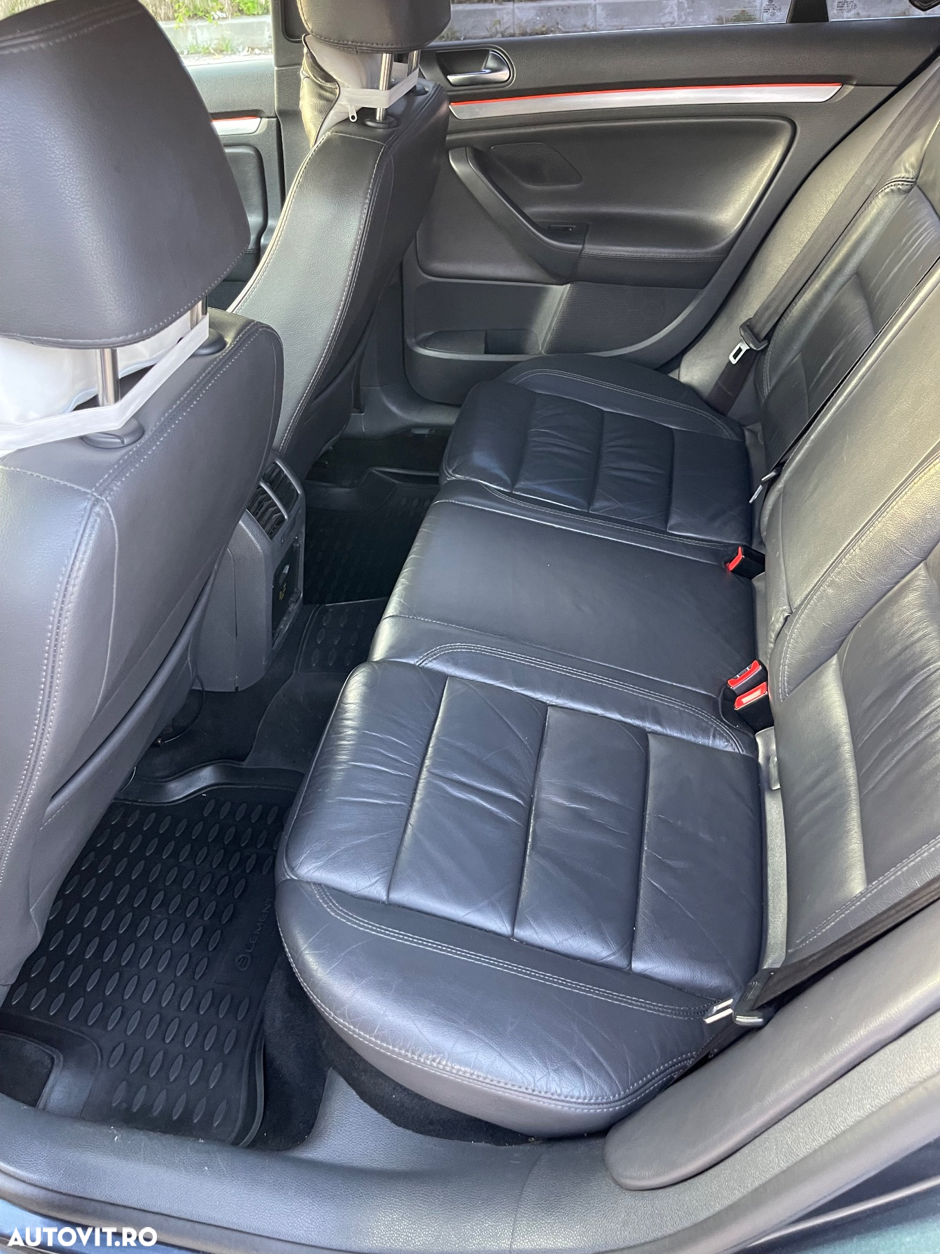 Volkswagen Jetta 1.9 TDI Comfortline - 9