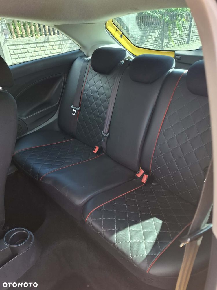 Seat Ibiza SC 1.6 16V Style - 4