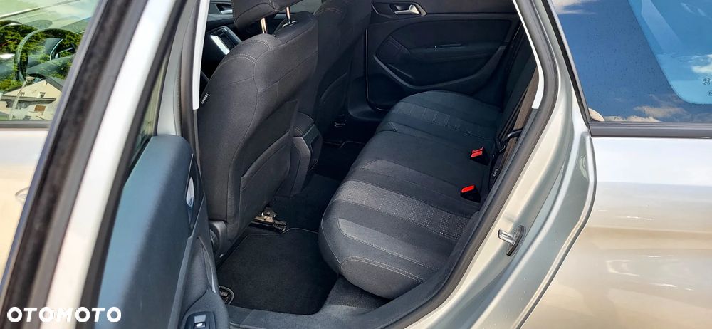 Peugeot 308 SW BlueHDi 120 Stop & Start Business-Line - 20