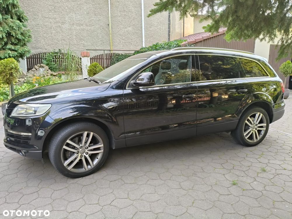 Audi Q7 - 12