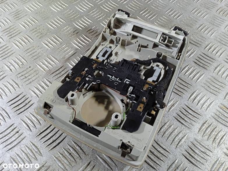 LAMPKA PODSUFITKI AUDI A4 B6 - 2