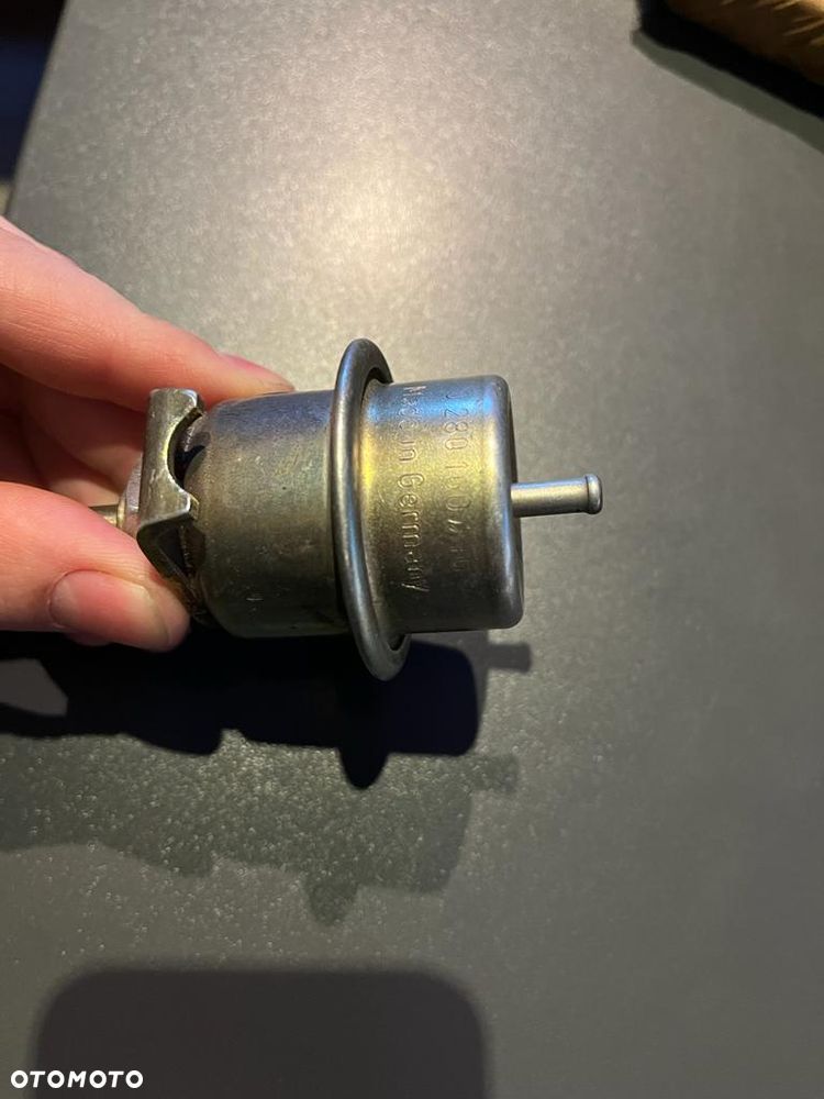 REGULATOR CIŚNIENIA PALIWA FORD CITROEN LANCIA 0280160216 BOSCH - 4