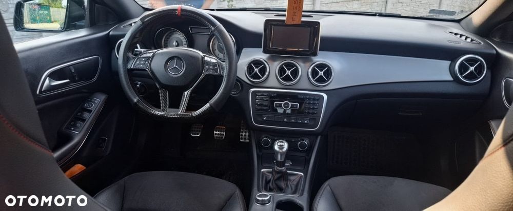Mercedes-Benz CLA - 18