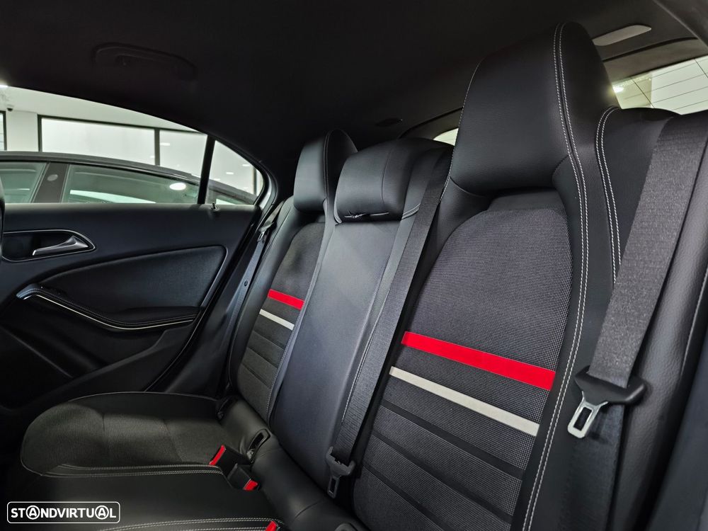 Mercedes-Benz A 180 - 12