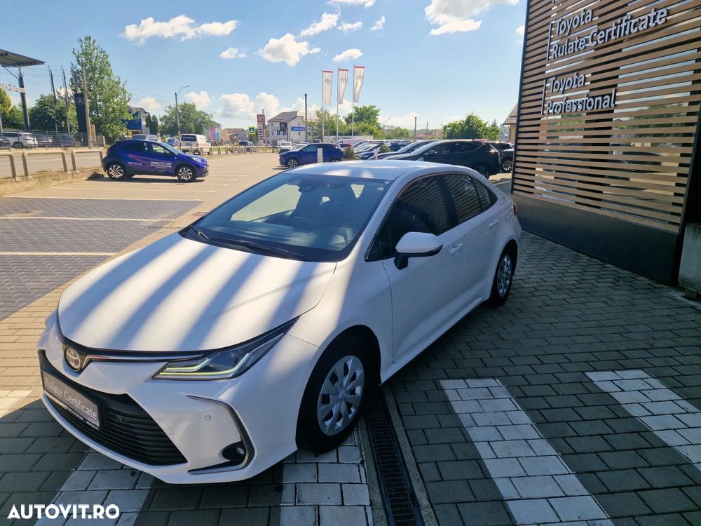 TOYOTA Corolla 2022 — imagine 3