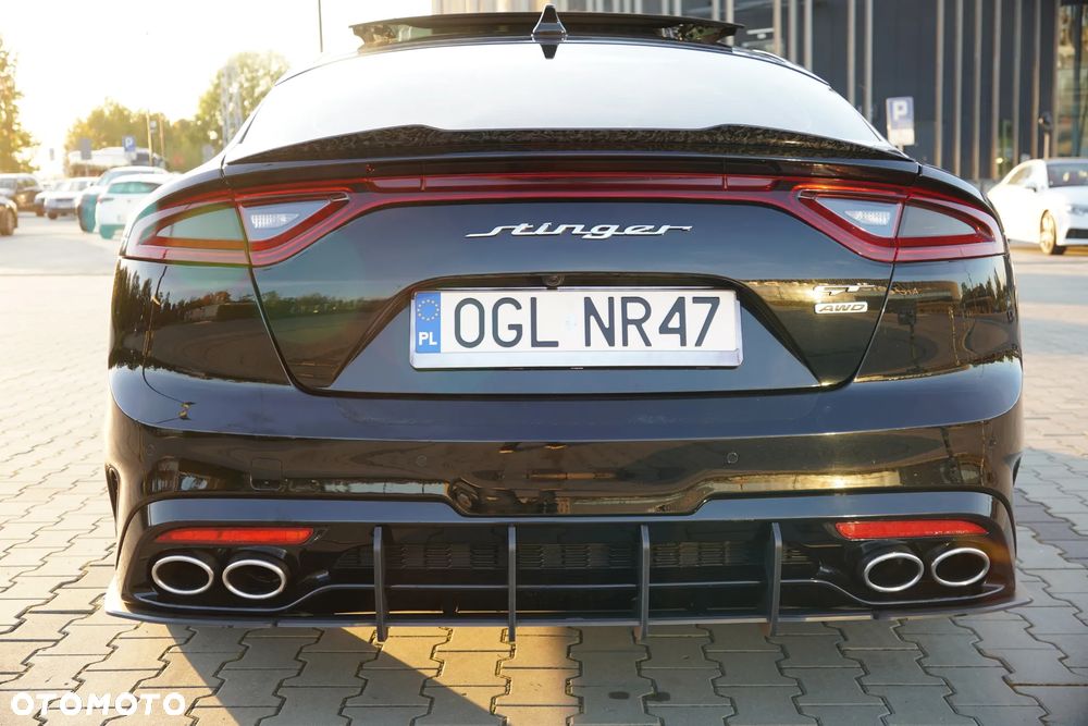 Kia Stinger - 6