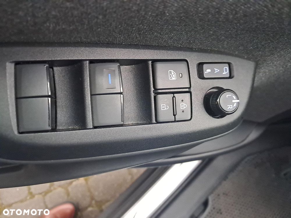 Toyota Yaris Cross - 13