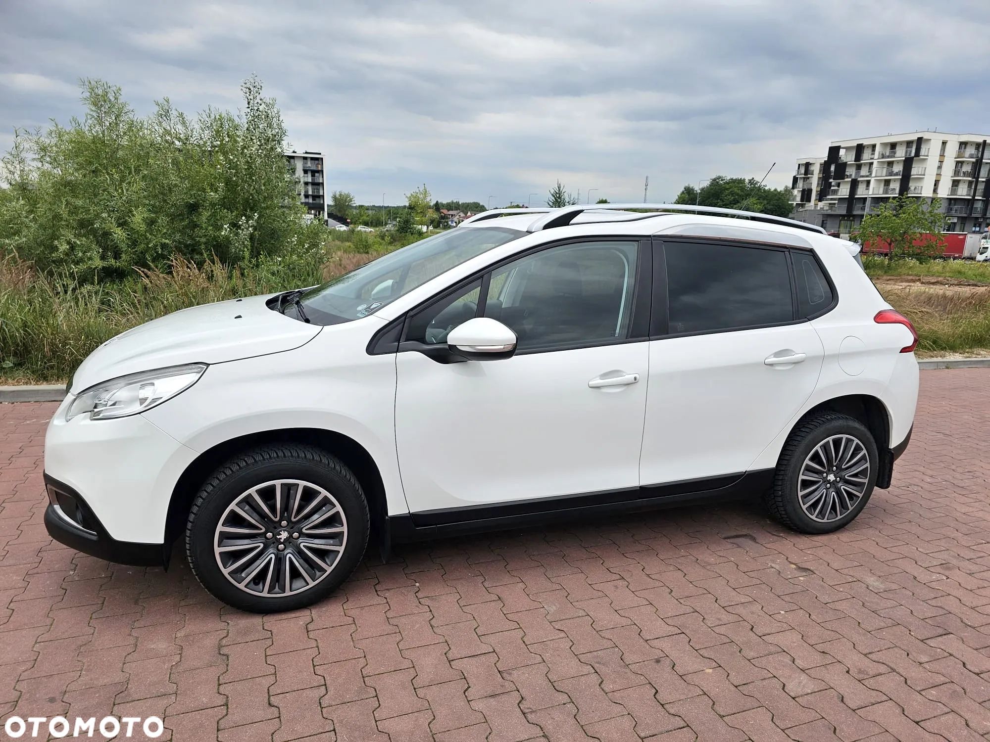 Peugeot 2008 - 1