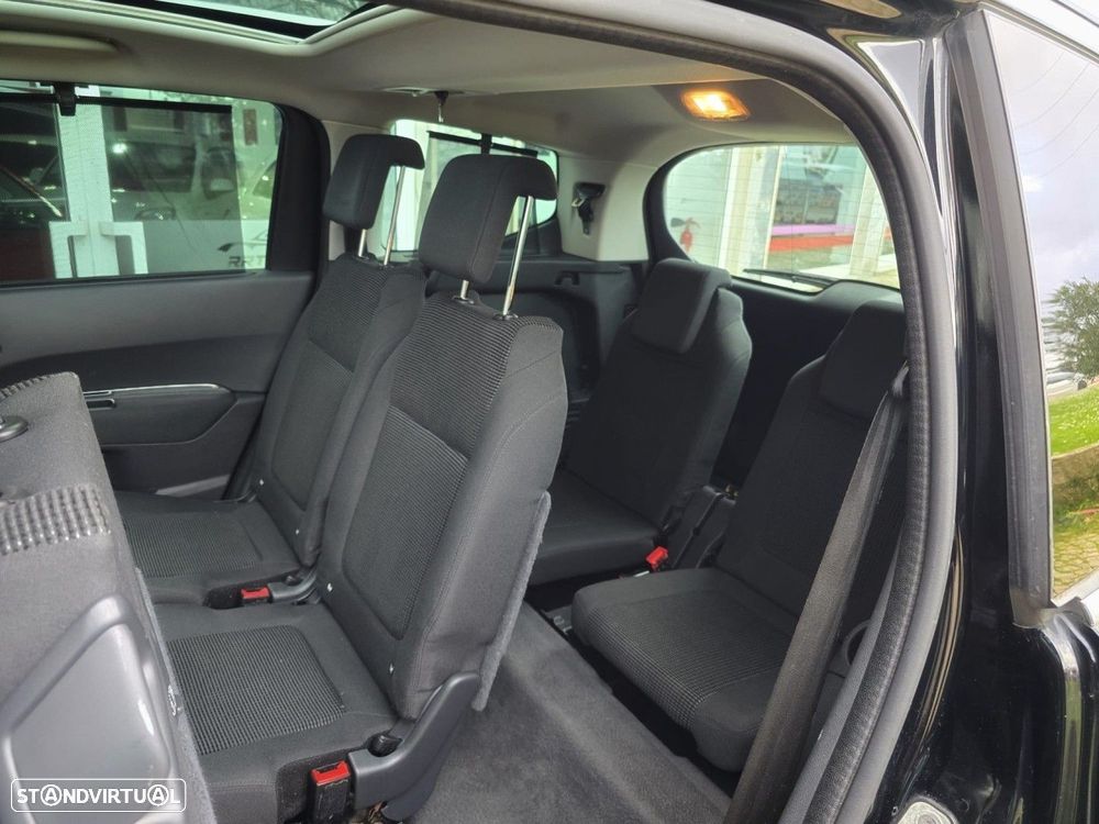 Peugeot 5008 1.6 E-HDi 7L Allure 2-Tronic 113g - 8