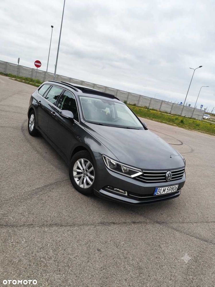 Volkswagen Passat - 2